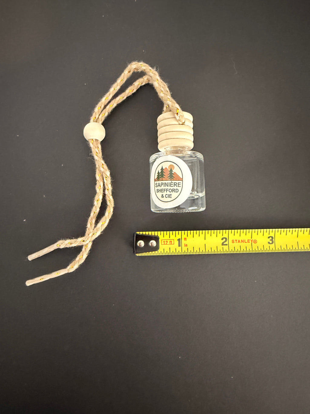 Diffuseur suspendu pour auto et petits espaces