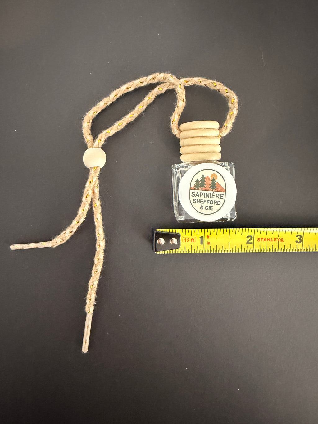 Diffuseur suspendu pour auto et petits espaces